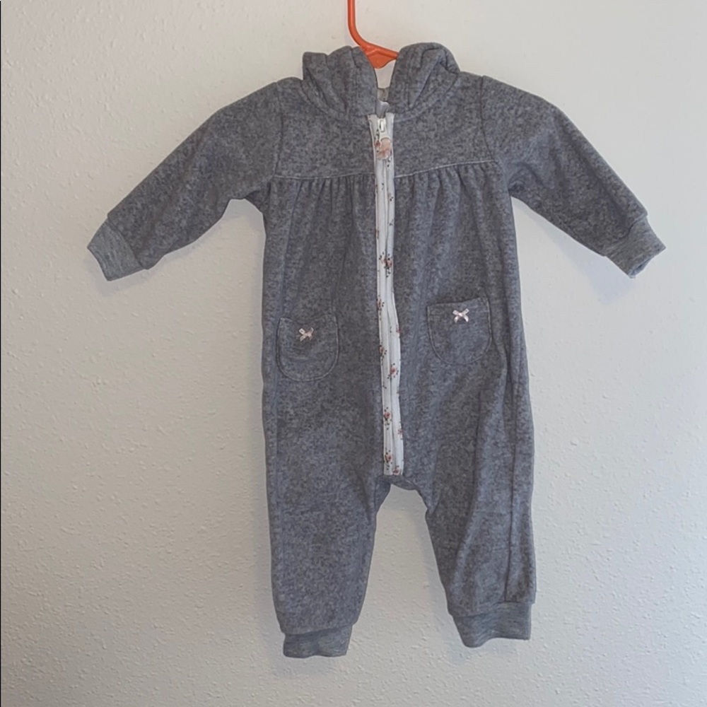 Carter’s hooded onesie
